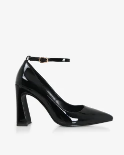 Forcast Vera Block Heel Point Black New